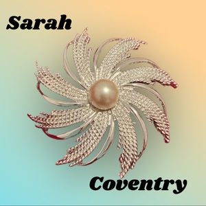 Vintage Sarah Coventry brooch